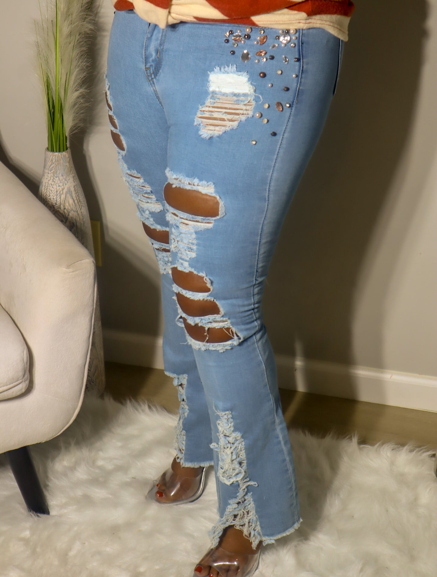 Pearls in Distress Jeans